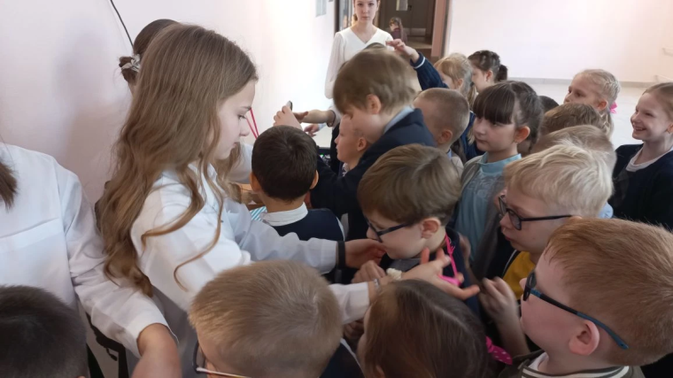 Игровая программа «Посвящение в первоклассники».